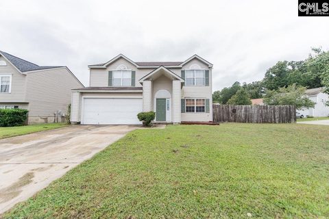 124 Stoney Point Drive active home in Stoney Pointe At Bear Creek, Chapin, SC