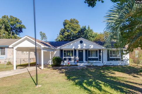 213 Crestmore Drive active home in Pine Lakes, Columbia, SC