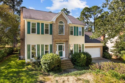 Homes in Woodlands Ridge, Columbia