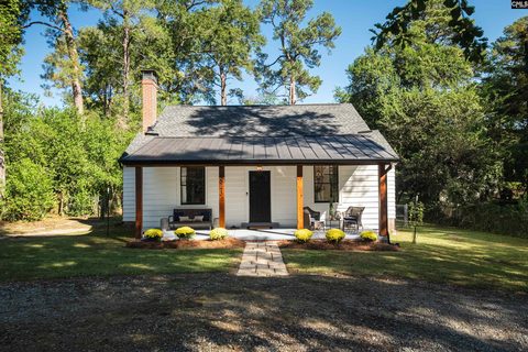 3943 Live Oak Street active home in Rosewood, Columbia, SC