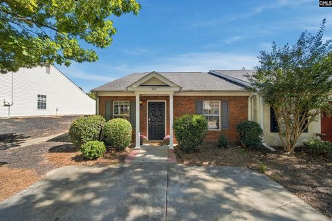 109 Andover Court active townhome in Waverly Place, Lexington, SC
