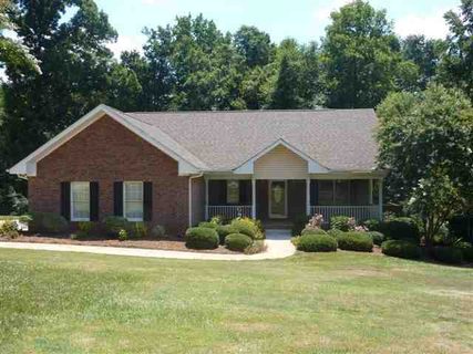 205 Farmwood Drive sold home in Woodgreen, Fountain Inn, SC