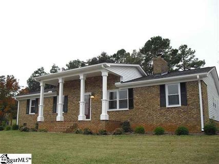104 Edgewood Ave