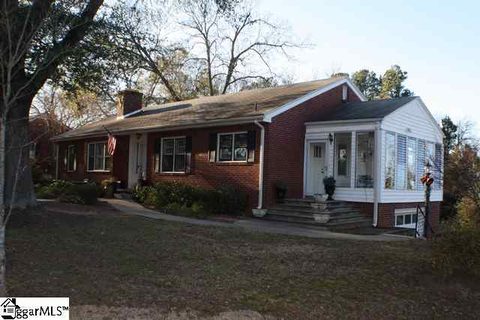 1815 E North Street