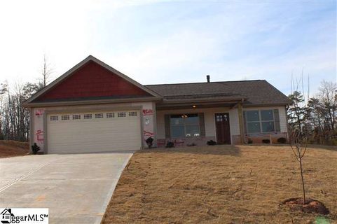 2 Hawkcrest Court