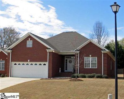124 Hartsfield Drive