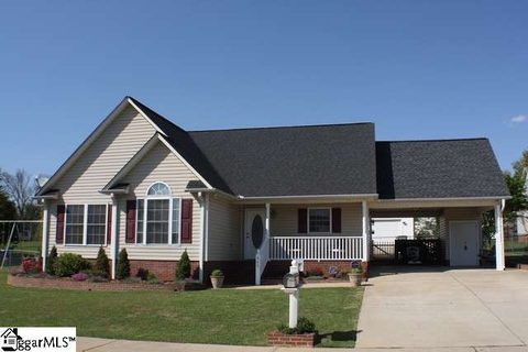 545 Hyatt Drive sold home in Maple Estates, Lyman, SC