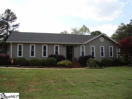 1105 Pine View Dr