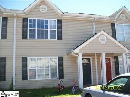 22 Buff St