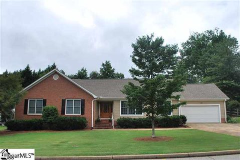 209 Wycliffe Drive sold home in Bennington, Greer, SC