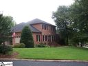 303 Ledgewood Way sold home in Greenville, SC