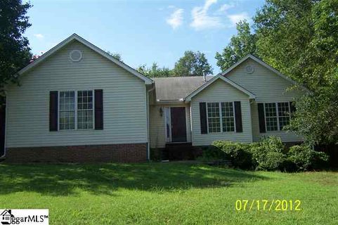 2 Parkins Grove Ct
