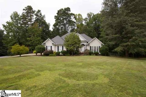 300 Farmwood Dr sold home in Woodgreen, Fountain Inn, SC