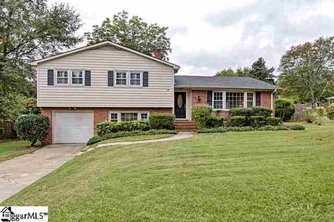 16 Lisa Drive