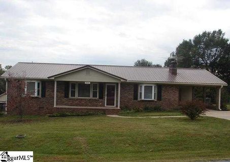 206 Bentwood Drive