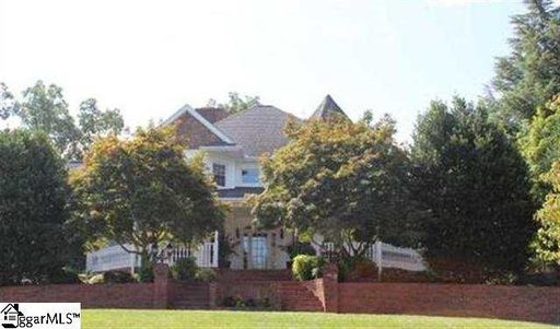 1 Claymore Court