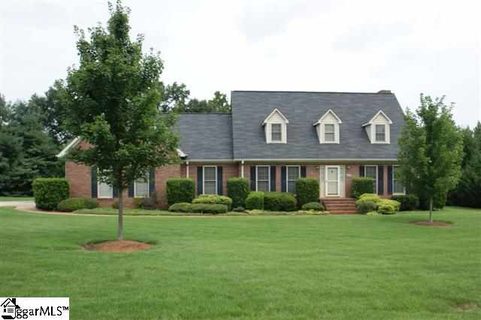 106 Spring Meadow Drive sold home in Oak Meadows, Simpsonville, SC