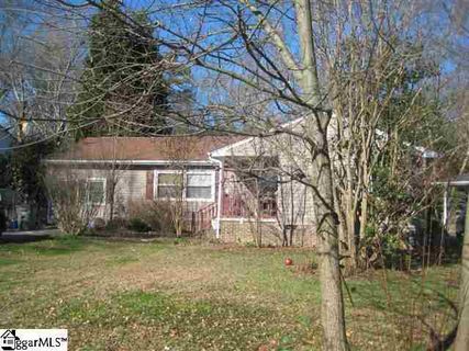 17 Forestdale Drive