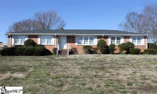 2 Woodridge Drive