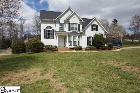 206 Farmwood Drive sold home in Woodgreen, Fountain Inn, SC