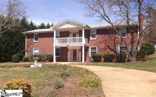100 Hickory Lane