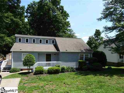 10 Parkstone Drive