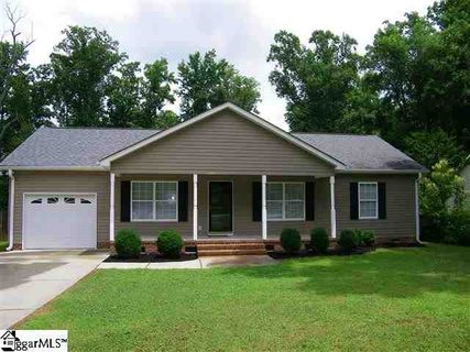 124 Woodland Drive