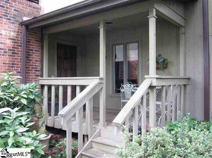 225 Ingleside Way