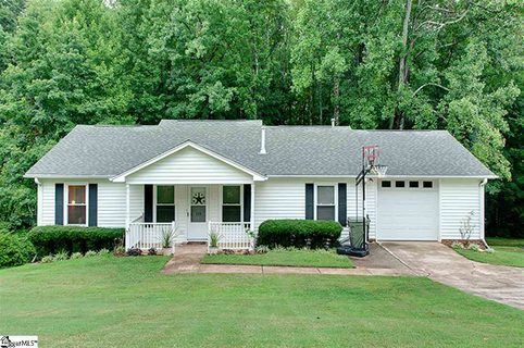 111 Boxwood Lane
