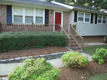 517 Garrett Street sold home in Woodfield Heights, Fountain Inn, SC