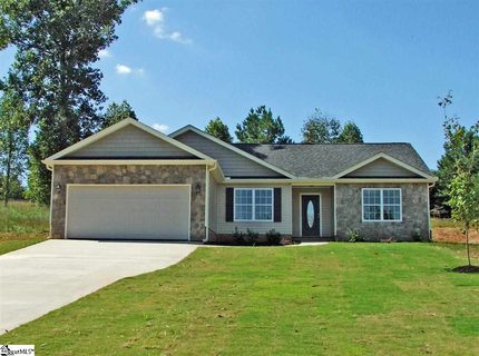 462 Silver Thorne Drive sold home in Blackberry Farms, Wellford, SC