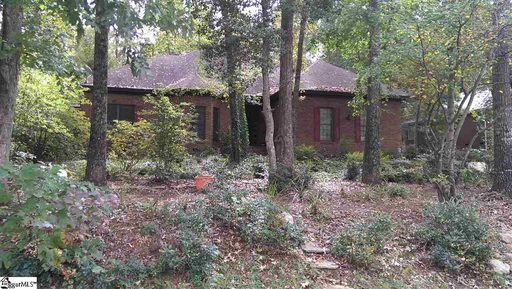 212 Holly Chase