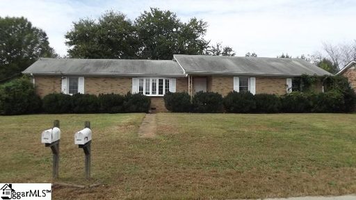 18 Queensbury Drive sold home in Canterbury Hills, Greenville, SC
