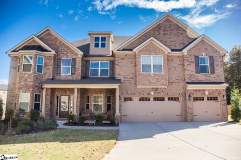 15 Huntingtower Lane