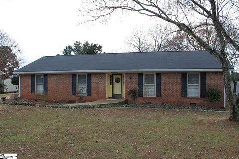 117 Amberwood Lane