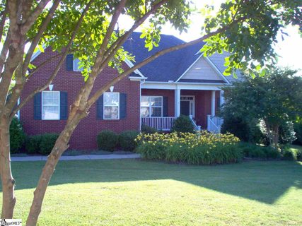 6 Meadowglen Place sold home in Woodbridge, Greer, SC
