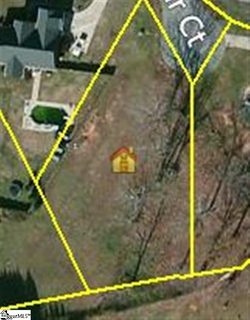 202 Chanticleer Street sold lot in Oak Hill Estates, Gray Court, SC