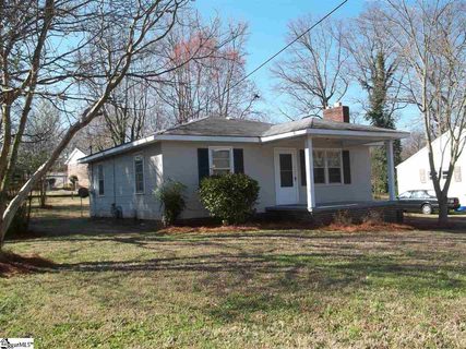 105 Edgewood Drive