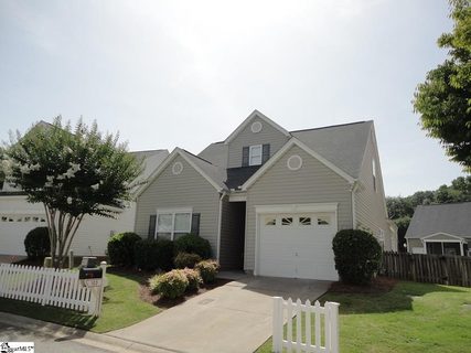 103 Pin Oak Court