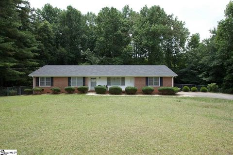 69 Maxie Avenue