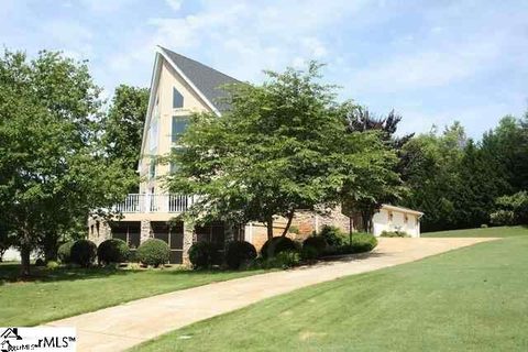 319 Bass Cove Drive sold home in Waters Edge, Taylors, SC