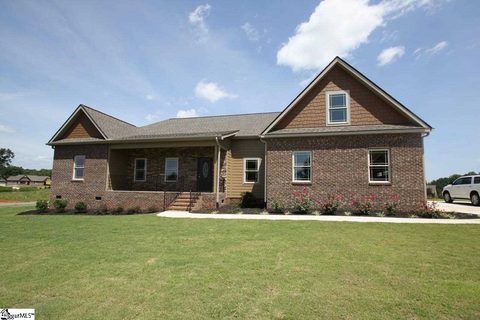 116 Country Mist sold home in Pennington Park, Greer, SC