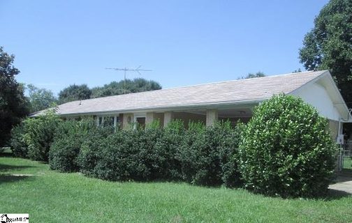 100 Fairlawn Circle