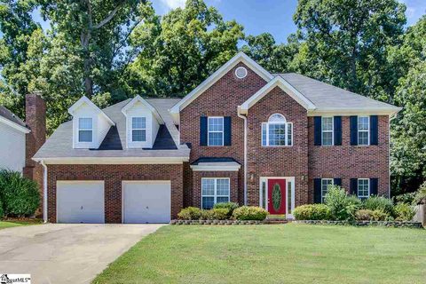 8 Hickory Hollow Court