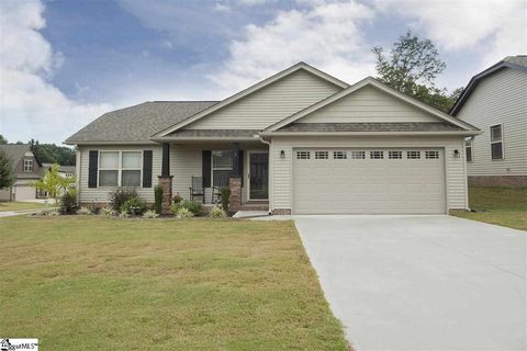 1 Alderwood Court