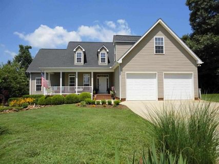 204 Forked Oak Way