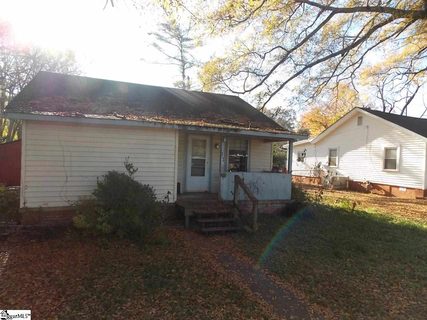 13 Brooks Avenue