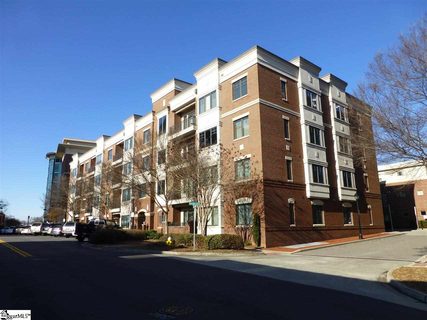 155 Riverplace #205