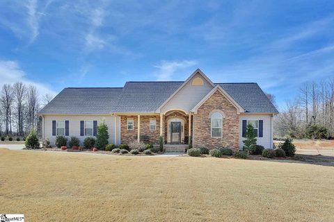 4 Forest Glen Court