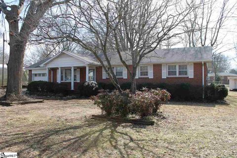 5 Fairlawn Circle
